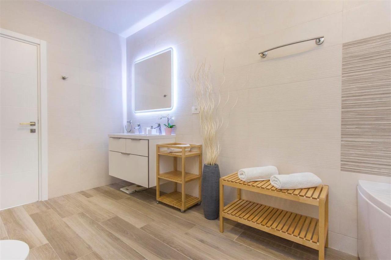 Villa Top Of Murter, Three Bedroom Apartment Exterior foto